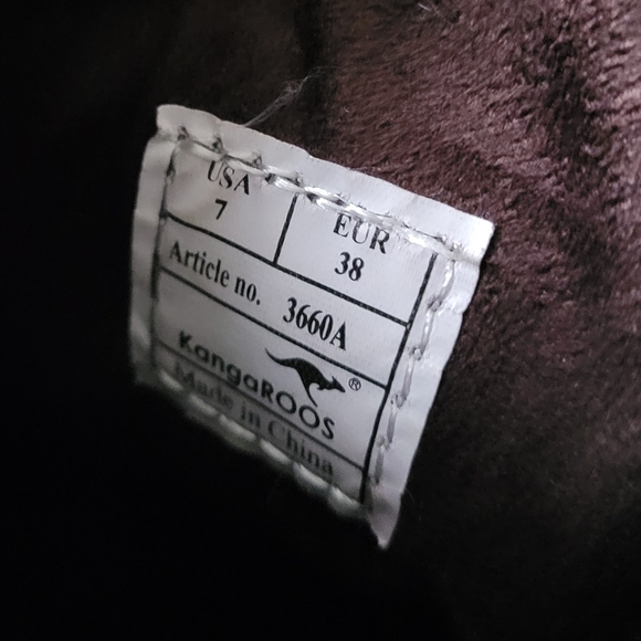 KangaROOS brown leather sneakers with brass colour studs - Picture 7 of 9